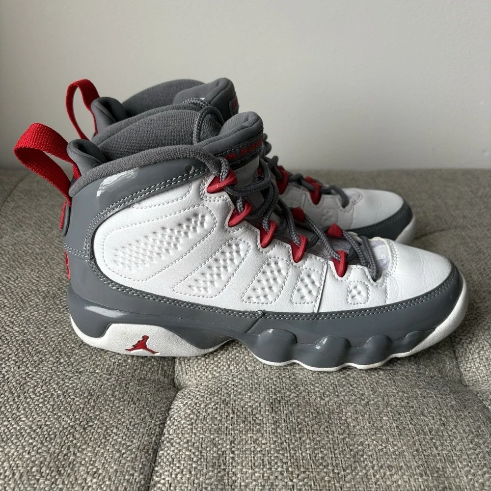 Nike Air Jordan Retro 9 IX 